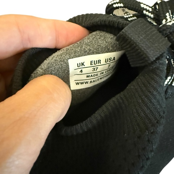 Balenciaga Black and White Speed Trainers - Picture 7 of 9